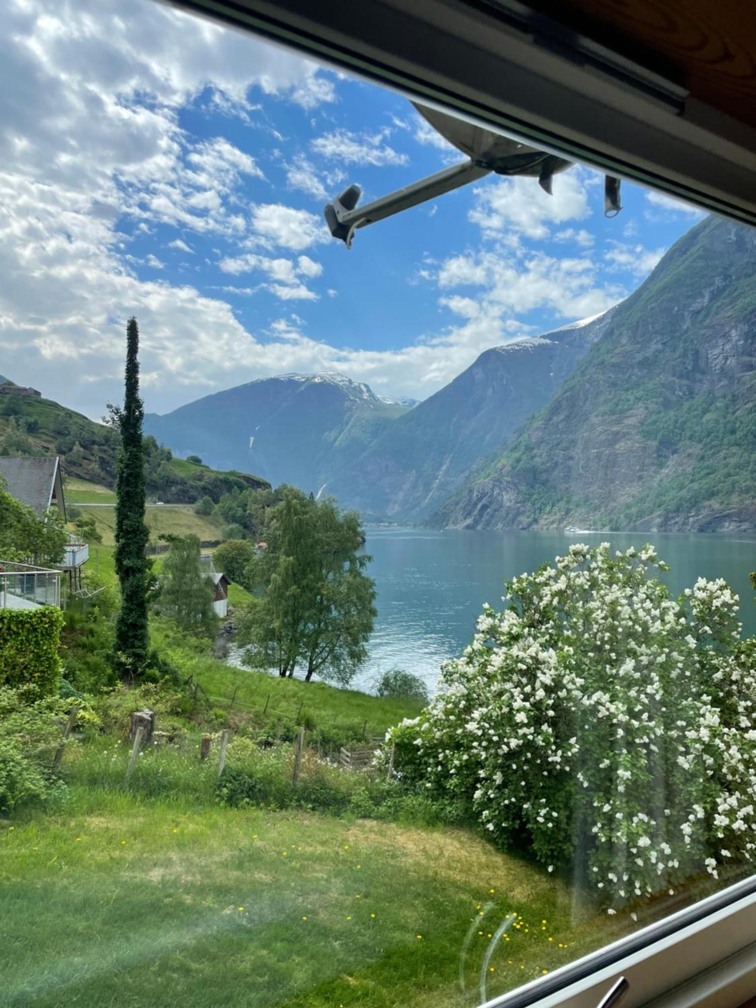 Aurland Feriehus المظهر الخارجي الصورة